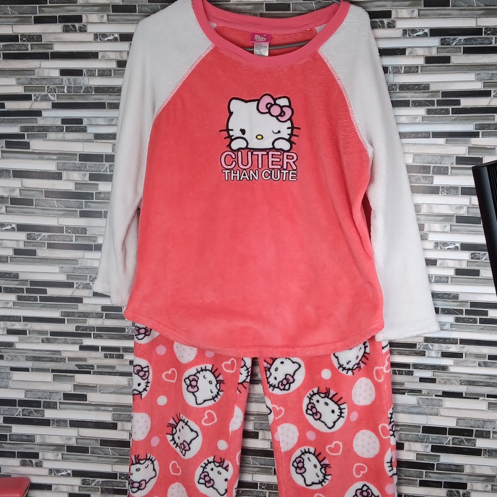 Hello Kitty Pink and White Pajama Set Adult CH 4-6